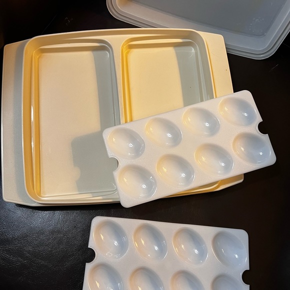 Vintage Tupperware Deviled Egg Tray Keeper Carrier Container 723-3 - Picture 2 of 8